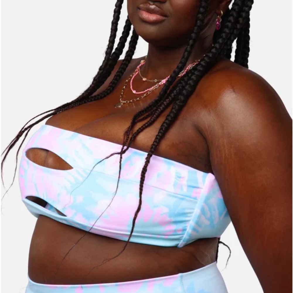 Moana smile club tube bra